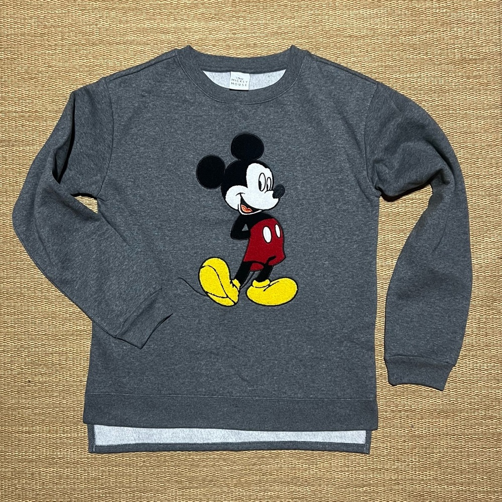 Disney Mickey Mouse Crewneck Sweatshirt Gray Size Small NWOT